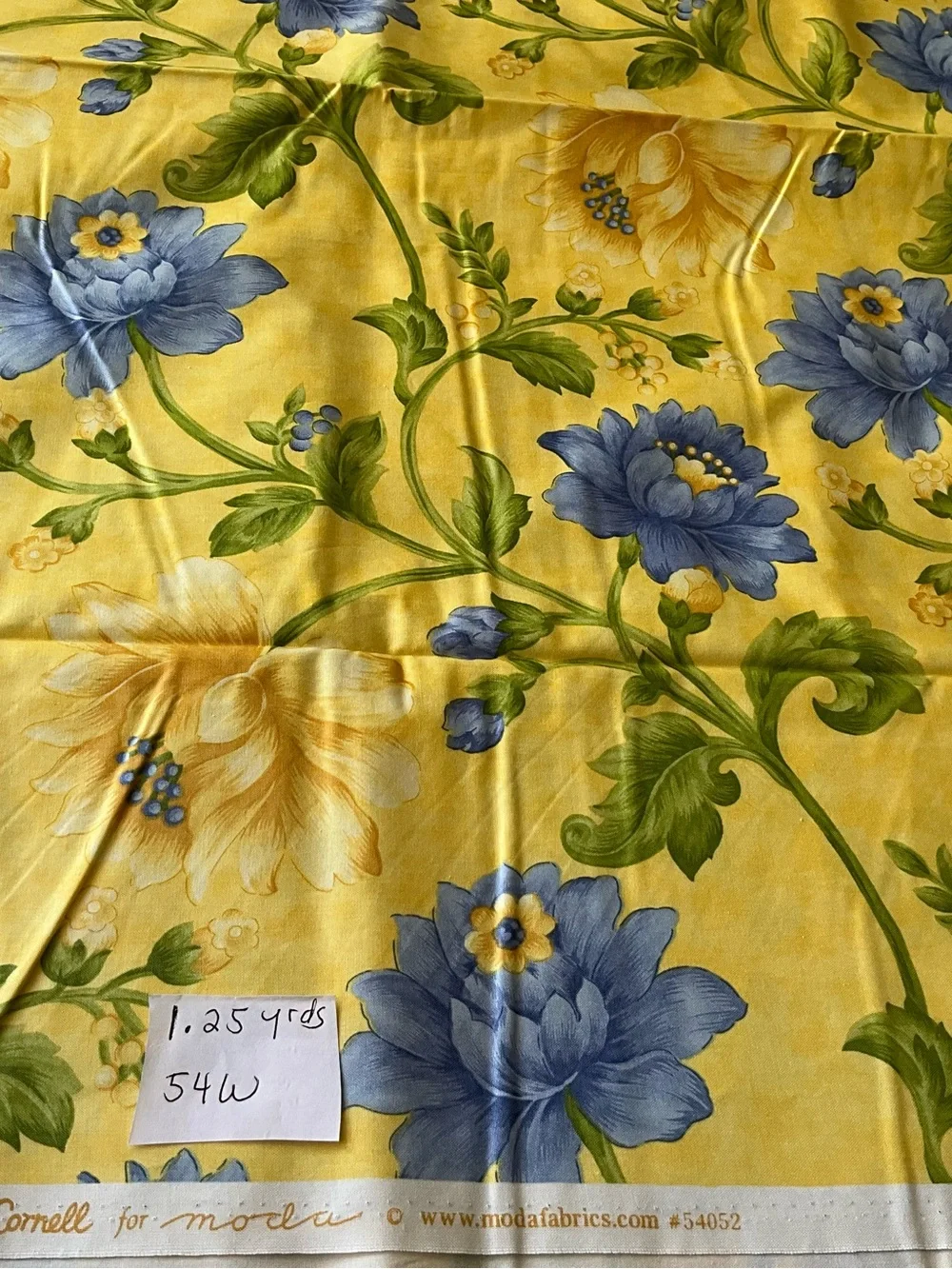 Moda #54052 + Hoffman Floral Flowers & Plants Cotton Quilting Lot Yellow Blue